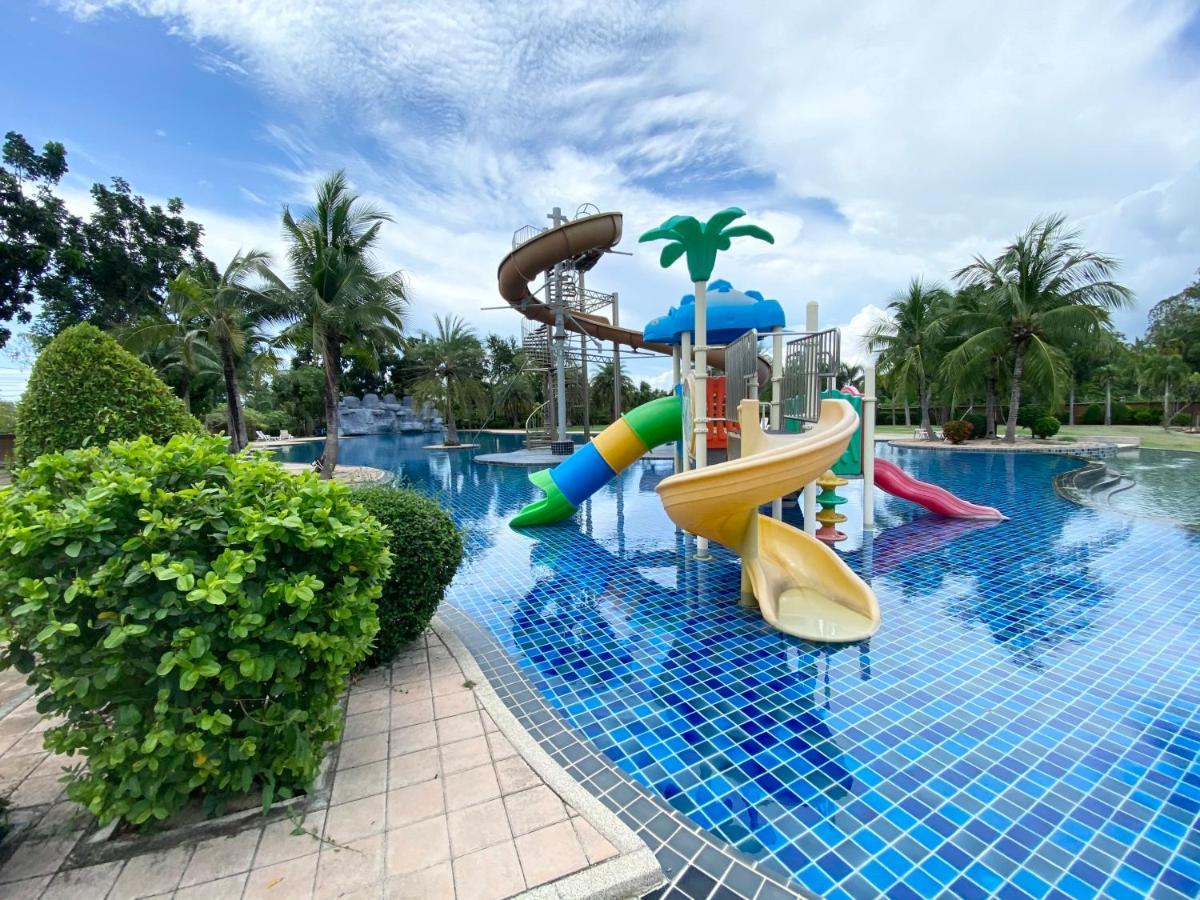 נה ג'ומטיין Baan Dusit Pattaya Park Villa With Water Park מראה חיצוני תמונה