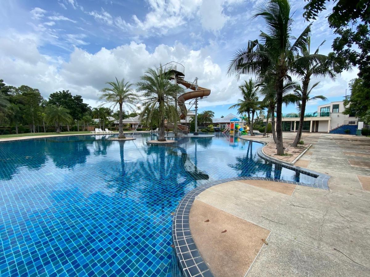 נה ג'ומטיין Baan Dusit Pattaya Park Villa With Water Park מראה חיצוני תמונה