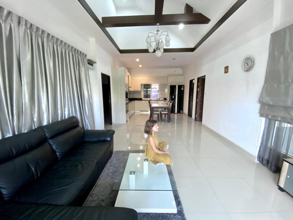 נה ג'ומטיין Baan Dusit Pattaya Park Villa With Water Park מראה חיצוני תמונה