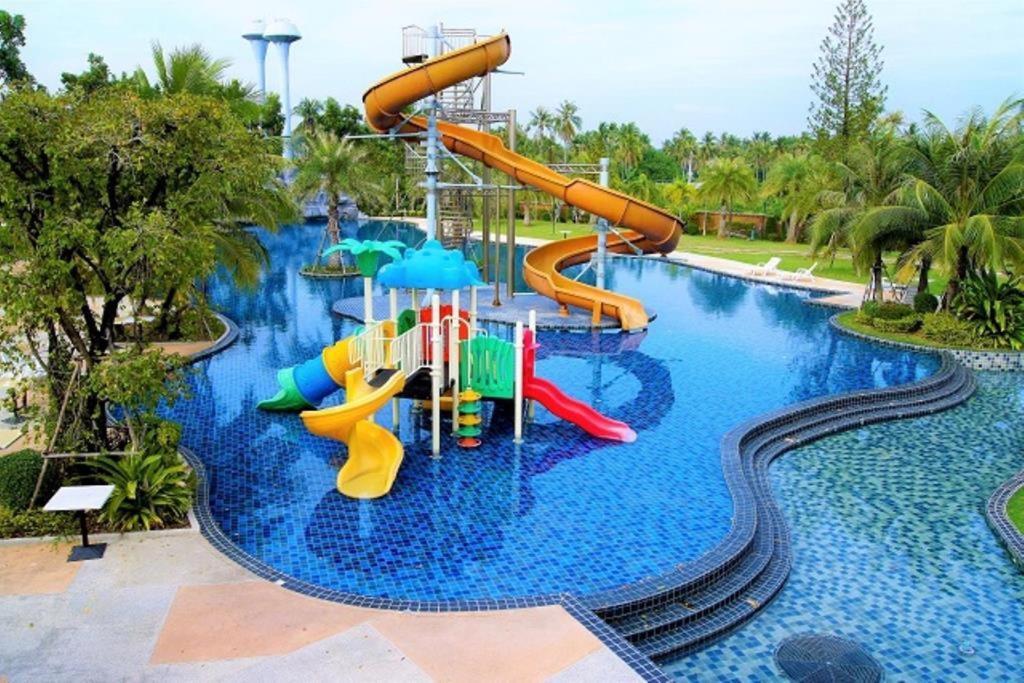 נה ג'ומטיין Baan Dusit Pattaya Park Villa With Water Park מראה חיצוני תמונה
